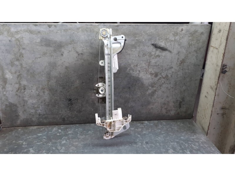 Recambio de elevalunas trasero izquierdo para ford fusion (cbk) referencia OEM IAM 2N11N27001AN  MANUAL