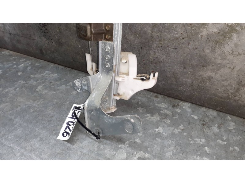 Recambio de elevalunas trasero derecho para ford fusion (cbk) referencia OEM IAM 2N11N27000AN  MANUAL