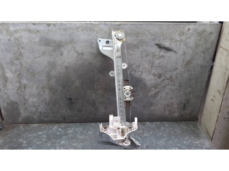 Recambio de elevalunas trasero derecho para ford fusion (cbk) referencia OEM IAM 2N11N27000AN  MANUAL