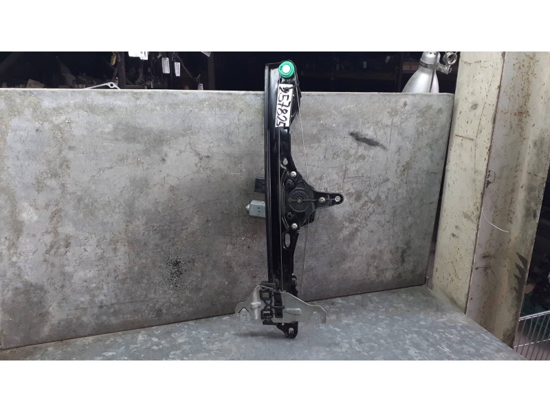 Recambio de elevalunas delantero izquierdo para nissan pulsar (c13) referencia OEM IAM 807013ZL0B CON MOTOR ELECTRICO