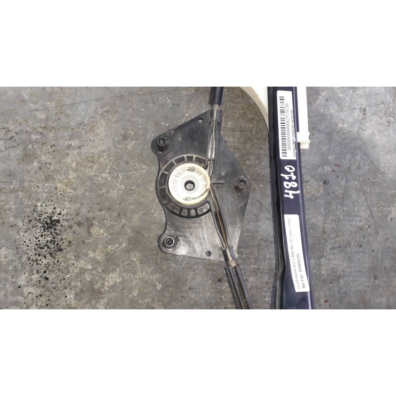 Recambio de elevalunas trasero derecho para volkswagen golf v berlina (1k1) referencia OEM IAM 994858105 SIN MOTOR ELECTRICO