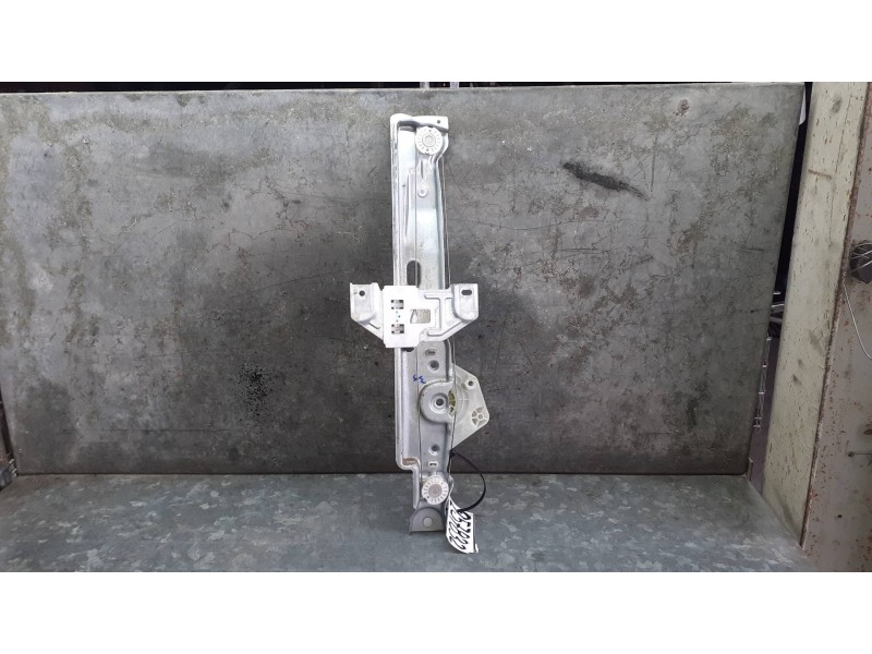 Recambio de elevalunas trasero derecho para ford ka+ referencia OEM IAM E3B5A27000 SIN MOTOR ELECTRICO