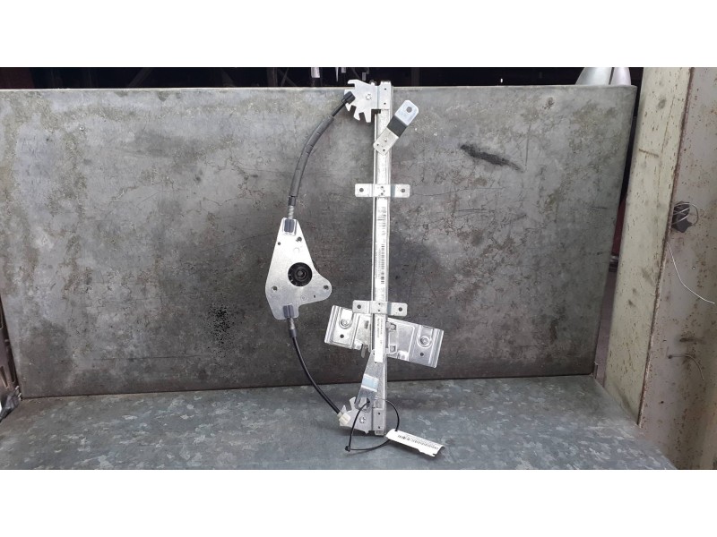 Recambio de elevalunas delantero izquierdo para ford fusion (cbk) referencia OEM IAM 20231127 SIN MOTOR ELECTRICO