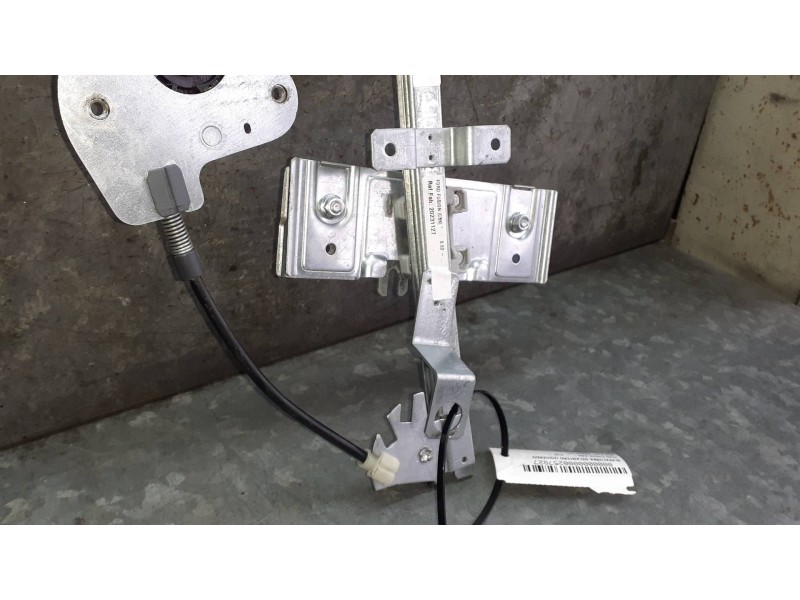 Recambio de elevalunas delantero izquierdo para ford fusion (cbk) referencia OEM IAM 20231127 SIN MOTOR ELECTRICO