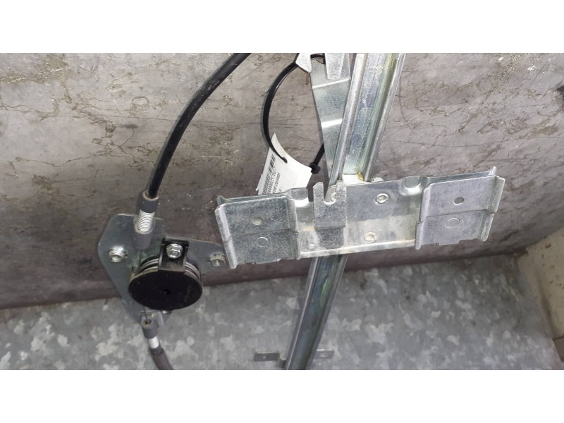 Recambio de elevalunas delantero izquierdo para ford fusion (cbk) referencia OEM IAM 20231127 SIN MOTOR ELECTRICO