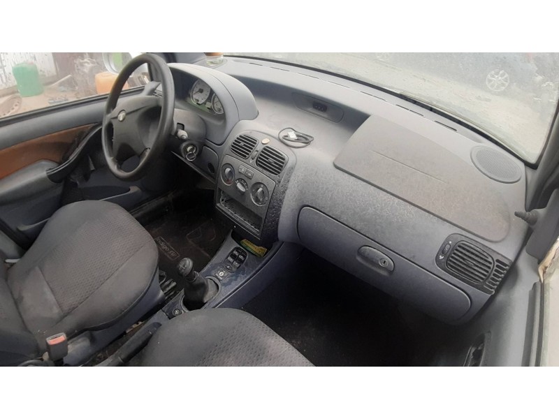 tata indigo marina del año 2006