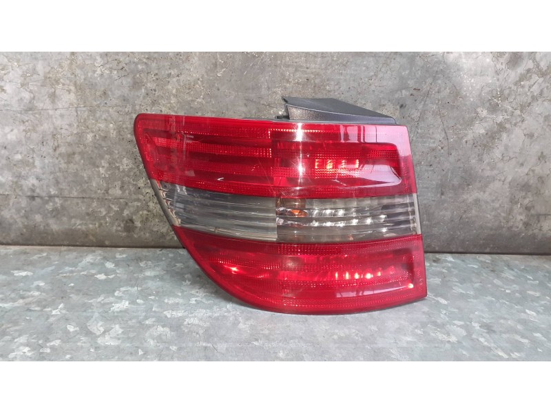 Recambio de piloto trasero izquierdo para mercedes-benz clase b (w245) referencia OEM IAM A1698202564  