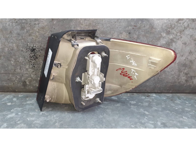 Recambio de piloto trasero izquierdo para mercedes-benz clase b (w245) referencia OEM IAM A1698202564  