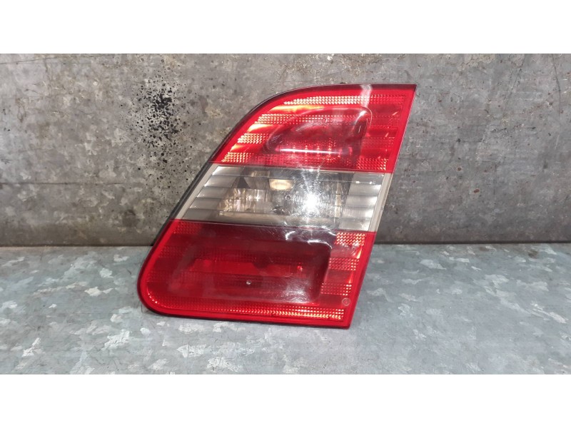 Recambio de piloto trasero derecho interior para mercedes-benz clase b (w245) referencia OEM IAM A1698201664 A1698200677 