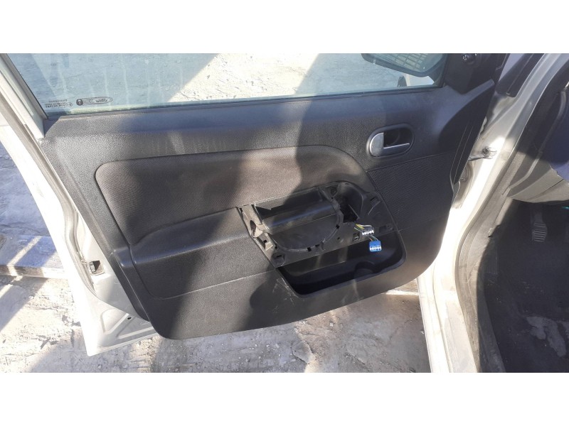 ford fiesta (cbk) del año 2005