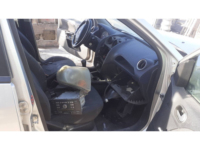 ford fiesta (cbk) del año 2005