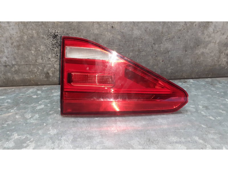 Recambio de piloto trasero derecho para volkswagen touran (5t1) referencia OEM IAM 5TA945260VR4  A055364