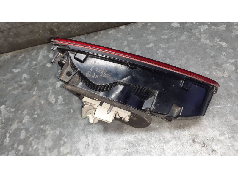 Recambio de piloto trasero derecho para volkswagen touran (5t1) referencia OEM IAM 5TA945260VR4  A055364