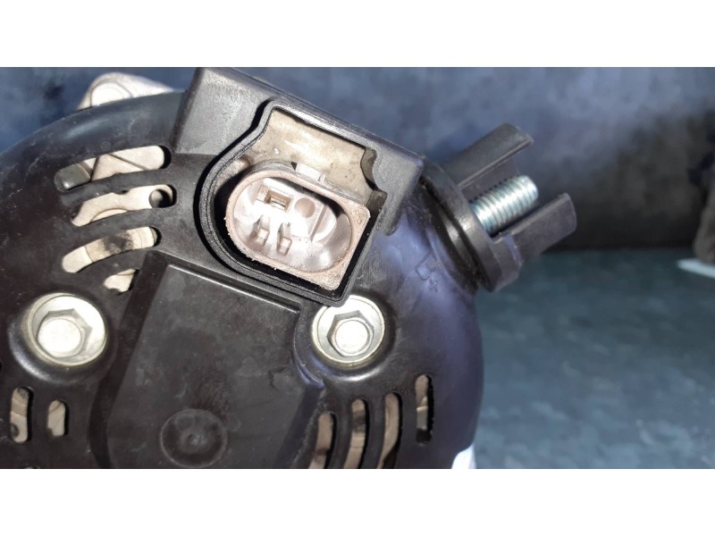 Recambio de alternador para ford fiesta (ce1) referencia OEM IAM H1BT10300EC FOMOCO 120A