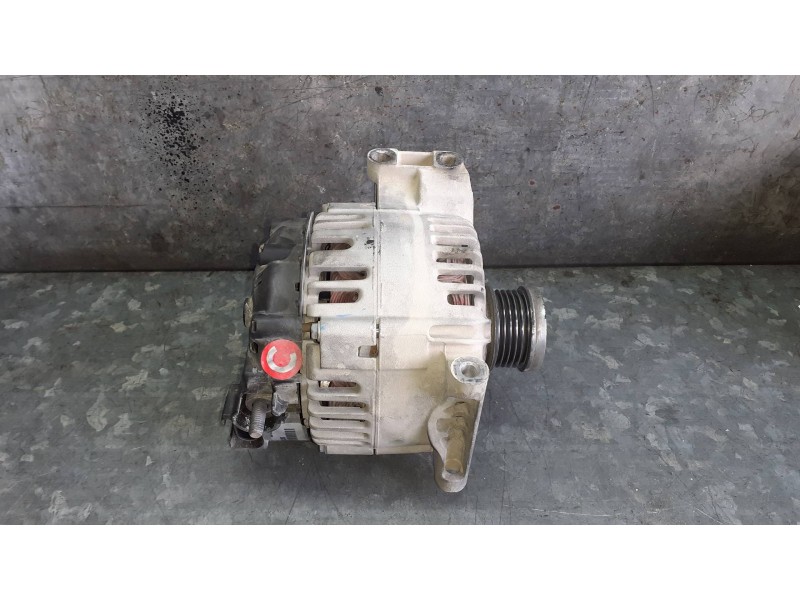 Recambio de alternador para mercedes-benz clase b (w245) referencia OEM IAM C543570A VALEO 