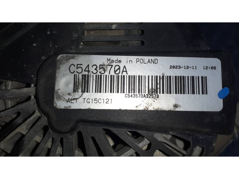 Recambio de alternador para mercedes-benz clase b (w245) referencia OEM IAM C543570A VALEO 