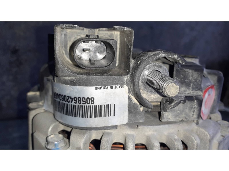 Recambio de alternador para mercedes-benz clase b (w245) referencia OEM IAM C543570A VALEO 