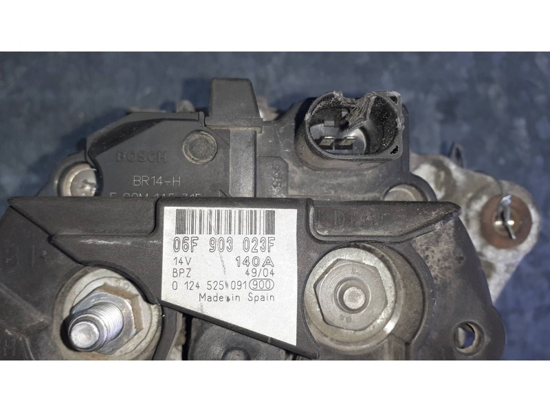 Recambio de alternador para volkswagen golf v berlina (1k1) referencia OEM IAM 06F903023F BOSCH 140A