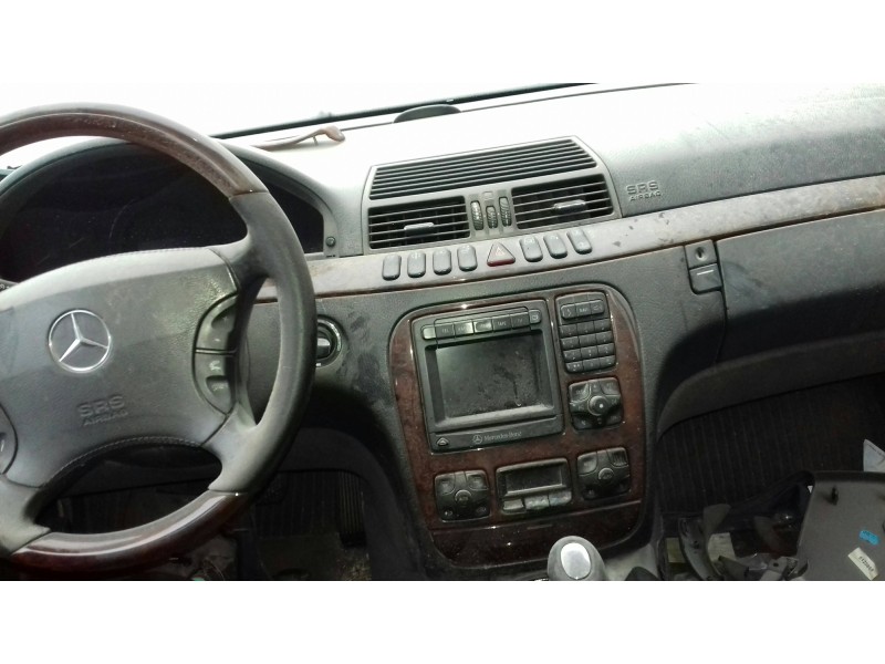 mercedes-benz clase s (w220) berlina del año 2000