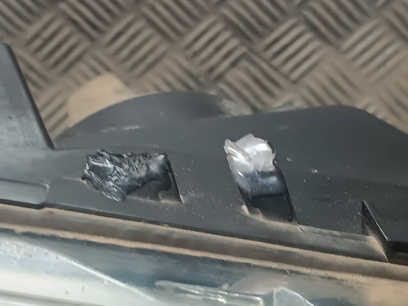 Recambio de faro derecho para peugeot 307 berlina (s2) referencia OEM IAM 43165748 43160748 