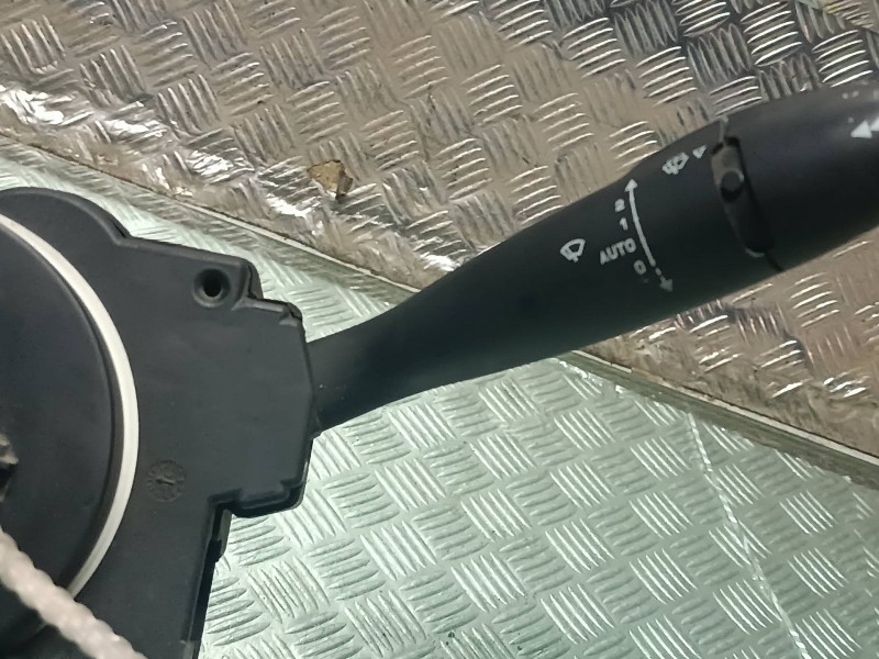 Recambio de mando luces para citroen c5 berlina referencia OEM IAM 96477519XT DELPHI COM2000