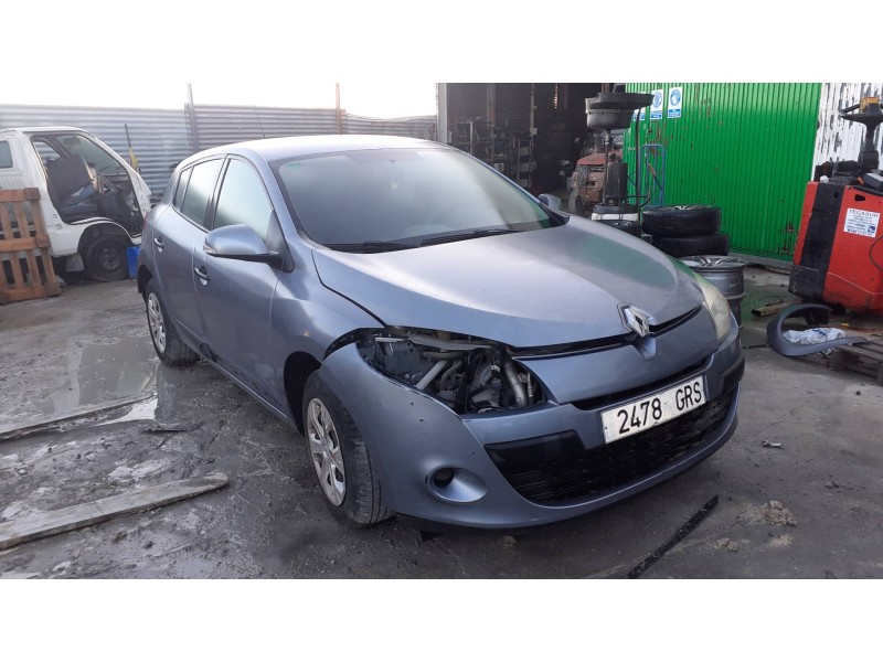 renault megane iii berlina 5 p del año 2009