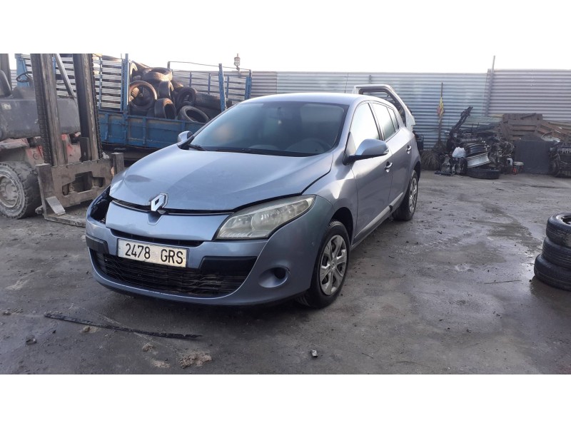 renault megane iii berlina 5 p del año 2009