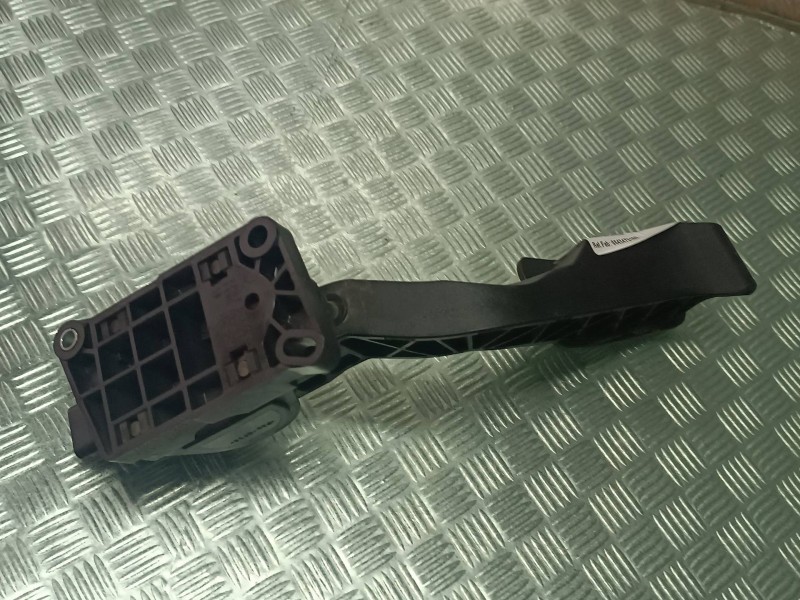 Recambio de pedal acelerador para peugeot 206 berlina referencia OEM IAM 9643473180 F00C3E2427 0280752243