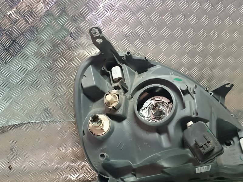 Recambio de faro izquierdo para toyota yaris (ncp1/nlp1/scp1) referencia OEM IAM 0821211F5L DEPO 