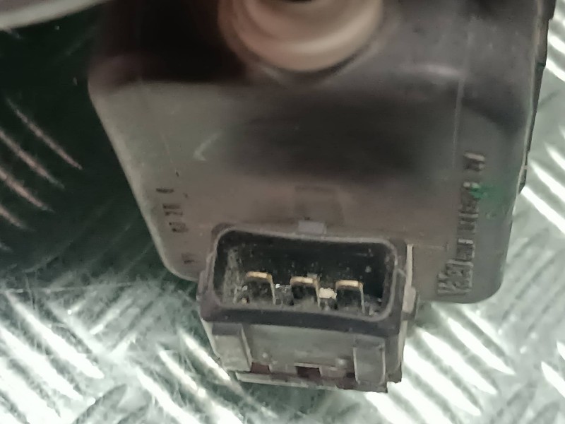 Recambio de faro izquierdo para toyota yaris (ncp1/nlp1/scp1) referencia OEM IAM 0821211F5L DEPO 