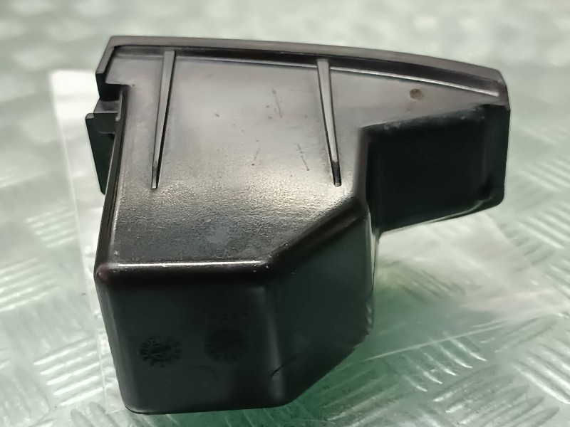 Recambio de cenicero para mercedes-benz clase e (w211) berlina referencia OEM IAM A2118100233  