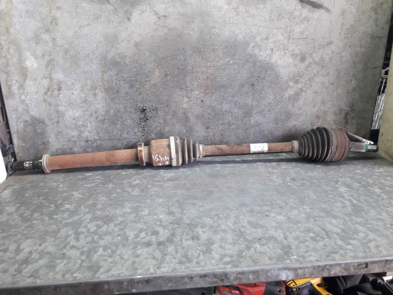 Recambio de transmision delantera derecha para renault megane iii berlina 5 p referencia OEM IAM 8200725500  EBJ95MBR19