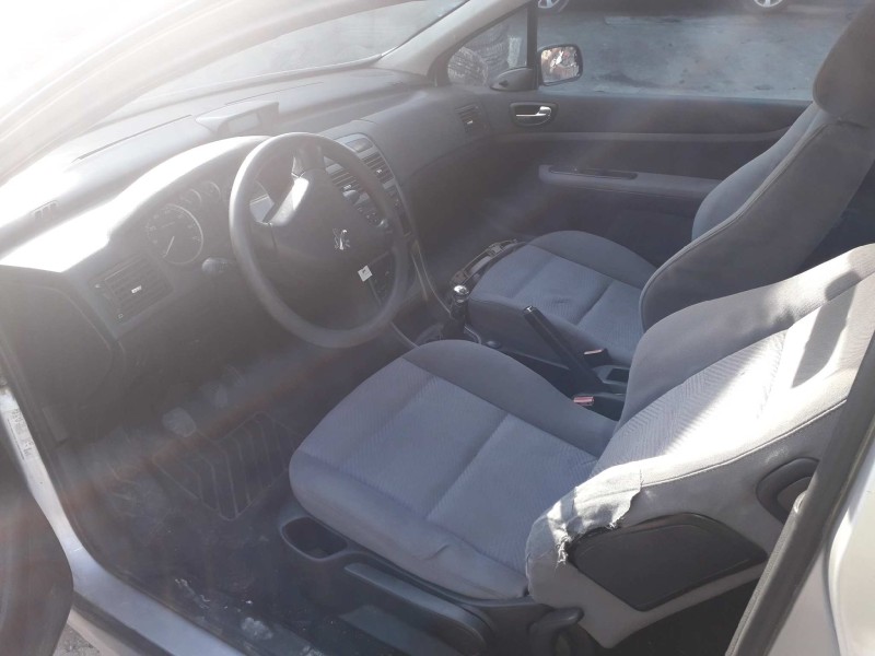 peugeot 307 (s1) del año 2001