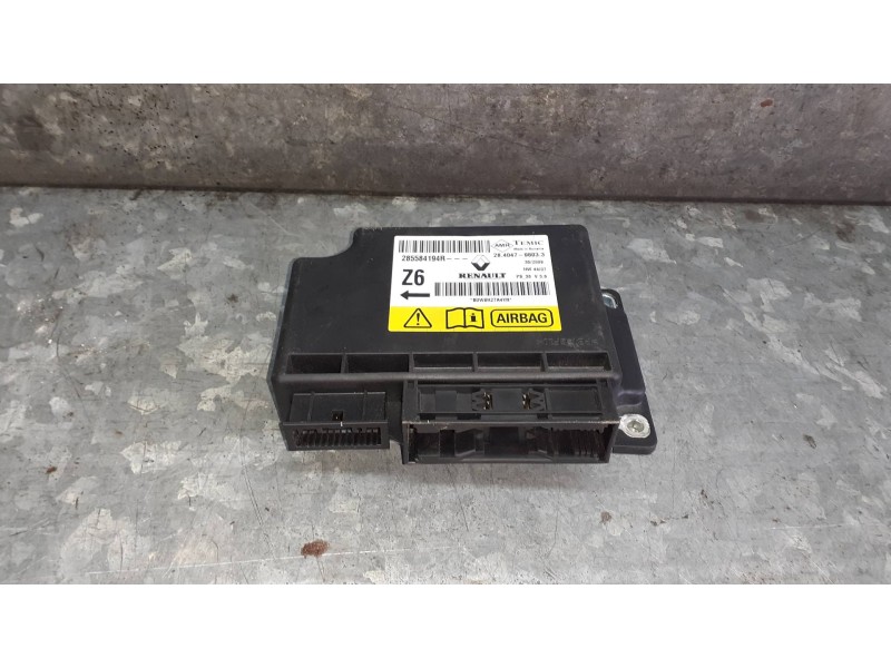 Recambio de centralita airbag para renault megane iii coupe referencia OEM IAM 285584194R 28404798033 TEMIC