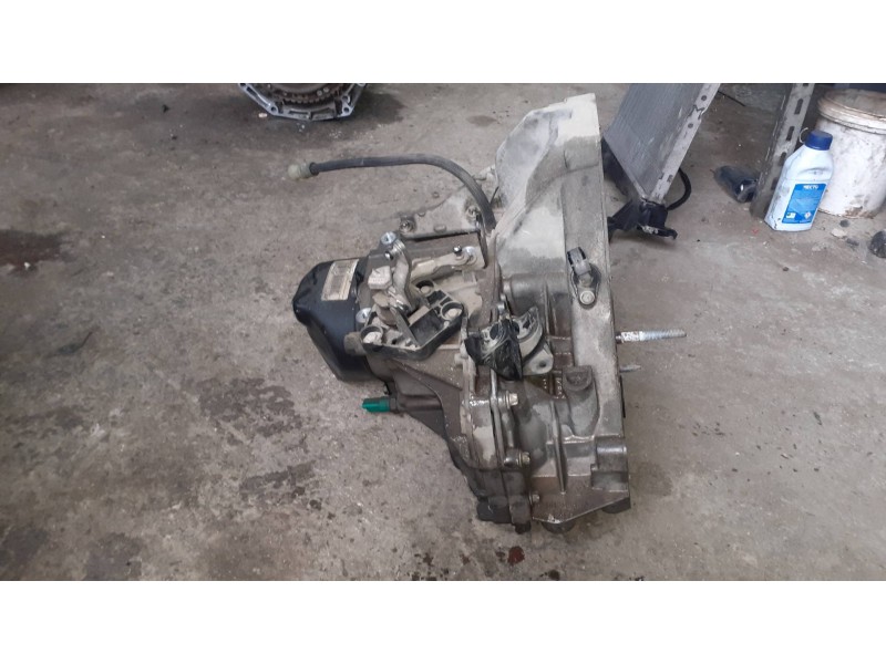 Recambio de caja cambios para renault megane iii berlina 5 p referencia OEM IAM JR5175 A028472 