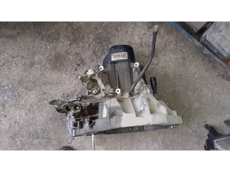 Recambio de caja cambios para renault megane iii berlina 5 p referencia OEM IAM JR5175 A028472 