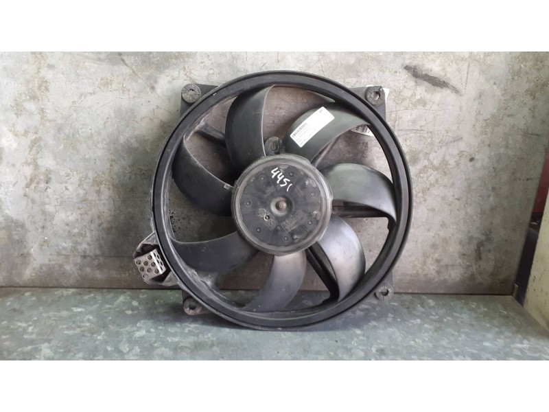 Recambio de electroventilador para renault megane iii berlina 5 p referencia OEM IAM 214812415R 214812415RSM CON RESISTENCIA
