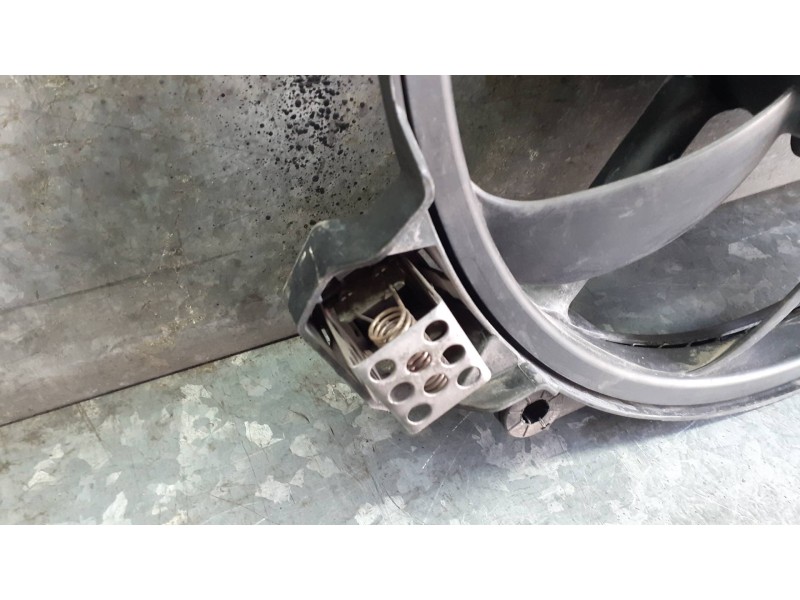 Recambio de electroventilador para renault megane iii berlina 5 p referencia OEM IAM 214812415R 214812415RSM CON RESISTENCIA