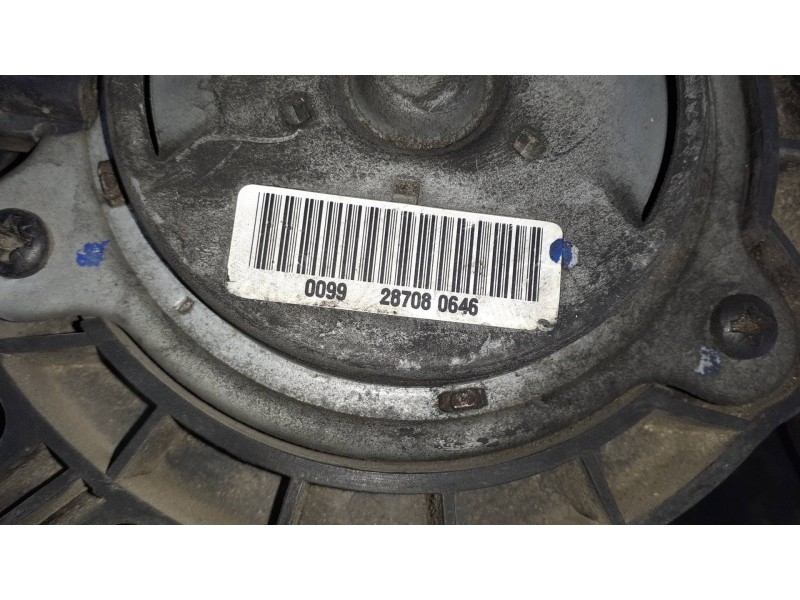 Recambio de electroventilador para peugeot 207 referencia OEM IAM 9682895680 287080646 CON RESISTENCIA