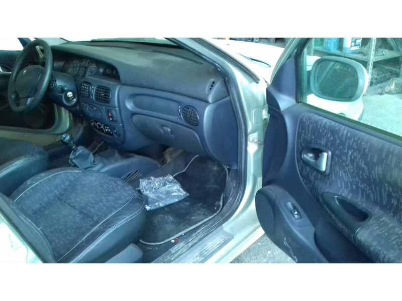 renault megane i fase 2 berlina (ba0) del año 2002