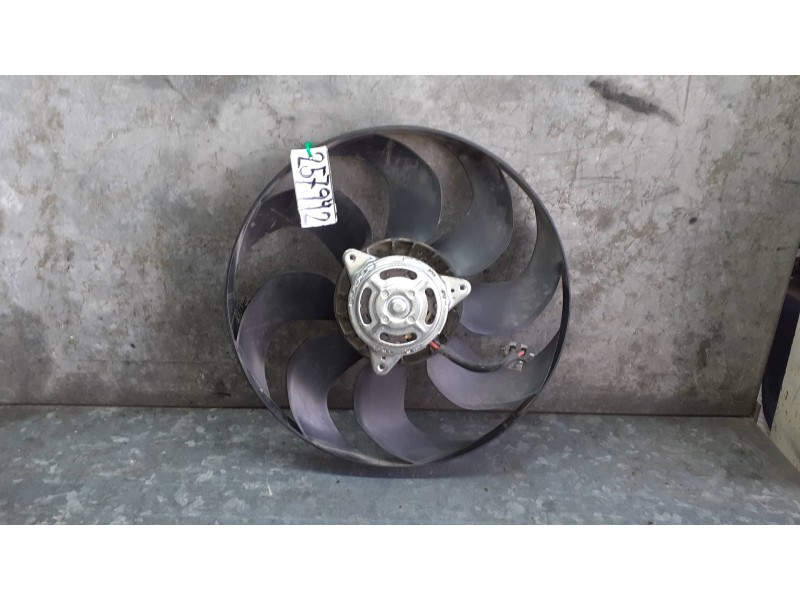 Recambio de electroventilador para ford focus lim. (cb8) referencia OEM IAM 3N032416 5000921 5YY0539