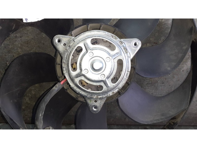 Recambio de electroventilador para ford focus lim. (cb8) referencia OEM IAM 3N032416 5000921 5YY0539