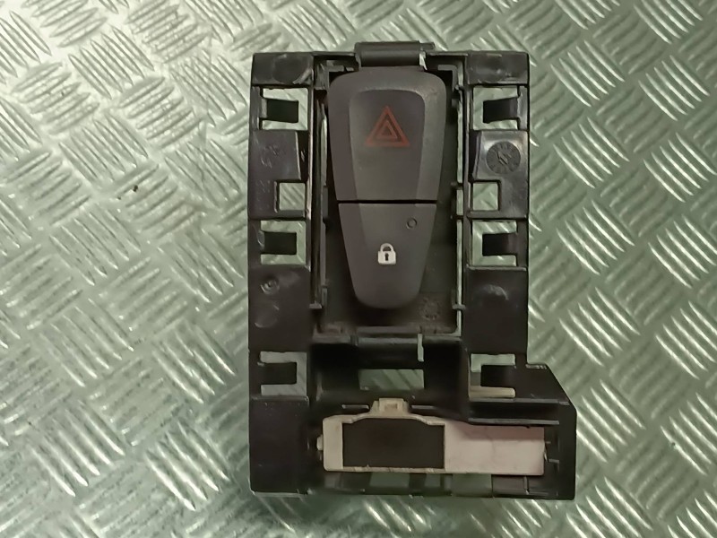 Recambio de warning para dacia lodgy referencia OEM IAM 216751788  