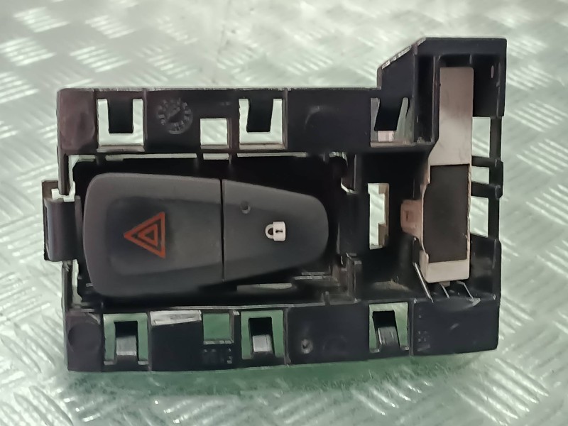 Recambio de warning para dacia lodgy referencia OEM IAM 216751788  