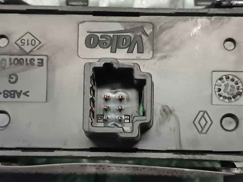 Recambio de warning para dacia lodgy referencia OEM IAM 216751788  