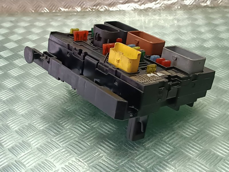 Recambio de caja reles / fusibles para peugeot 307 break / sw (s1) referencia OEM IAM 9659742080 BSM L06 S10088173