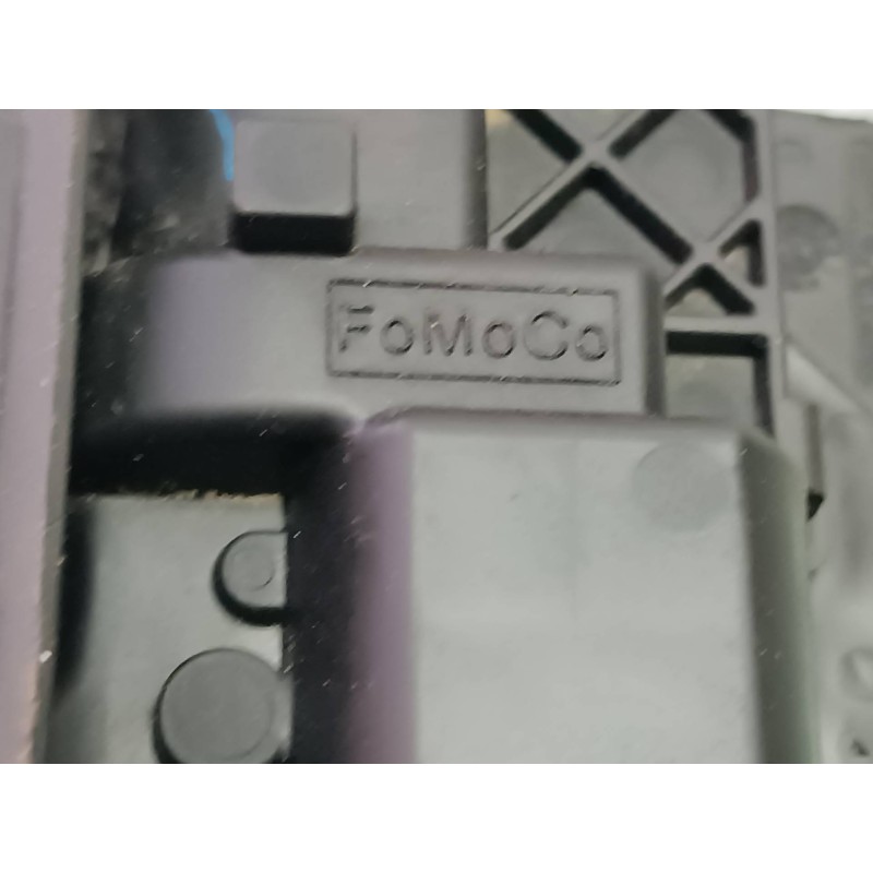 Recambio de cerradura maletero / porton para ford ka+ referencia OEM IAM L2E3B5A442A66DD 284801508 CONECTOR 3 PINES