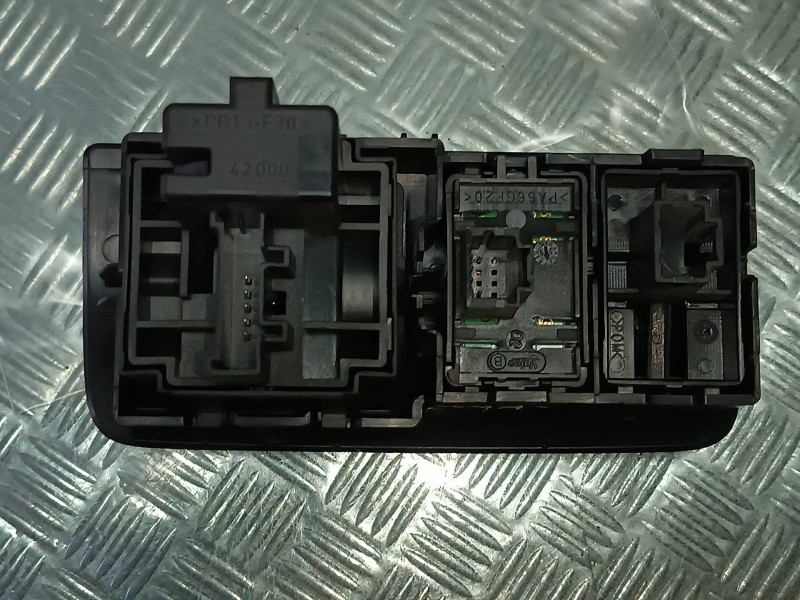 Recambio de mando luces para renault megane iii berlina 5 p referencia OEM IAM   