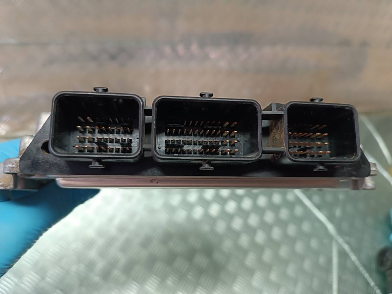 Recambio de centralita motor uce para peugeot 206 berlina referencia OEM IAM 96585567 9654490280 EDC16C34