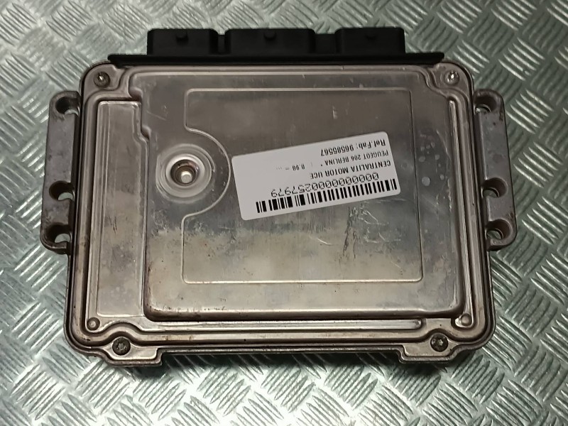 Recambio de centralita motor uce para peugeot 206 berlina referencia OEM IAM 96585567 9654490280 EDC16C34